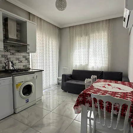 Apartment Oeluedeniz